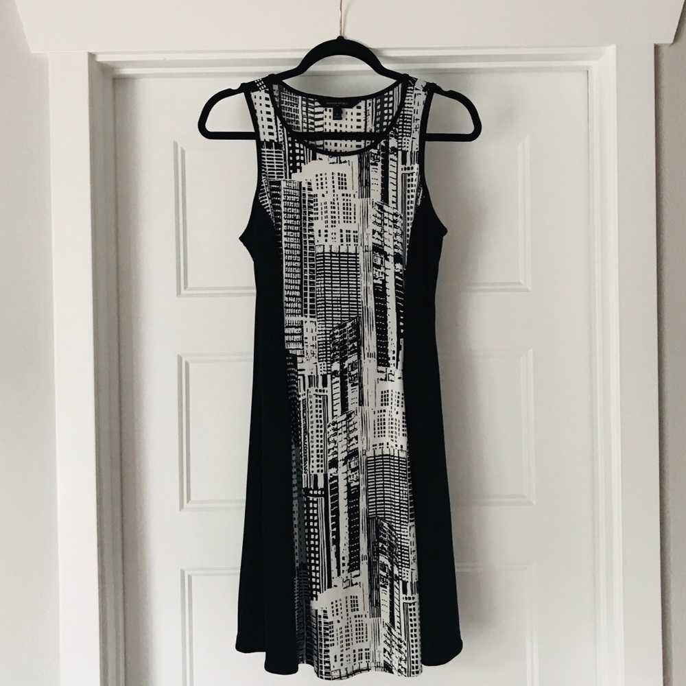 Banana Republic Black & White City Dress - SMALL